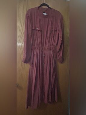 Long-Sleeve Rust Button-Front Midi Dress with Elastic Waist